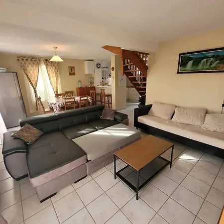 Maison Piscine Terrasse A 3mn Plage *