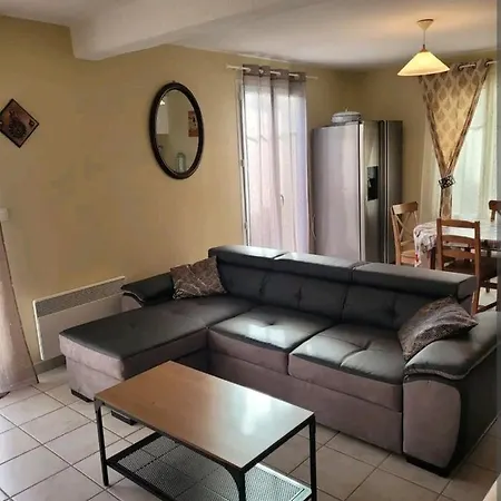 Holiday home Maison Piscine Terrasse A 3mn Plage